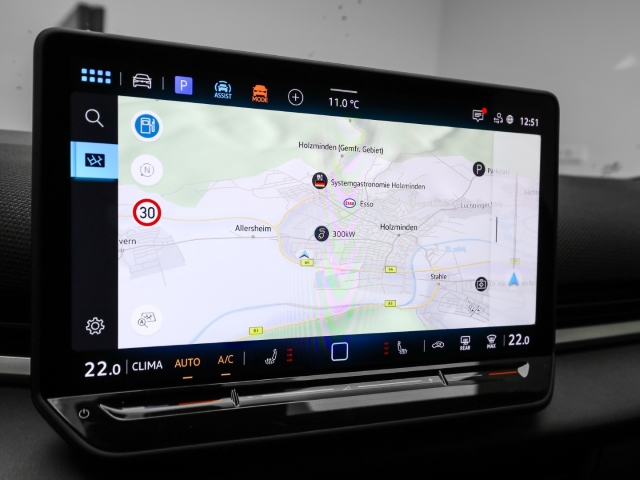 VW - T-Roc R-Line 1.5 eTSI DSG AHK Navi Kamera Matrix_10