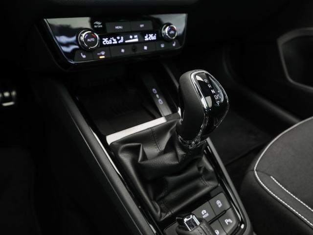 Skoda - Kamiq Monte Carlo 1.5 TSI DSG Pano Navi Kamera Komfort Plus_12