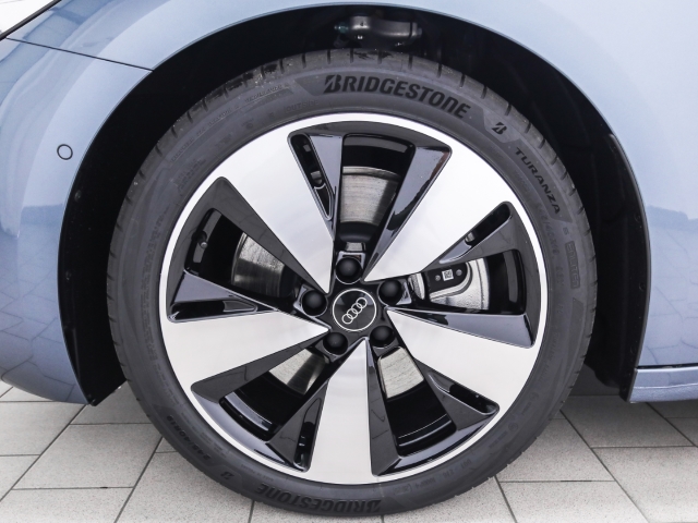 Audi - A5 Avant e-hybrid advanced ACC AHK Navi Matrix_4