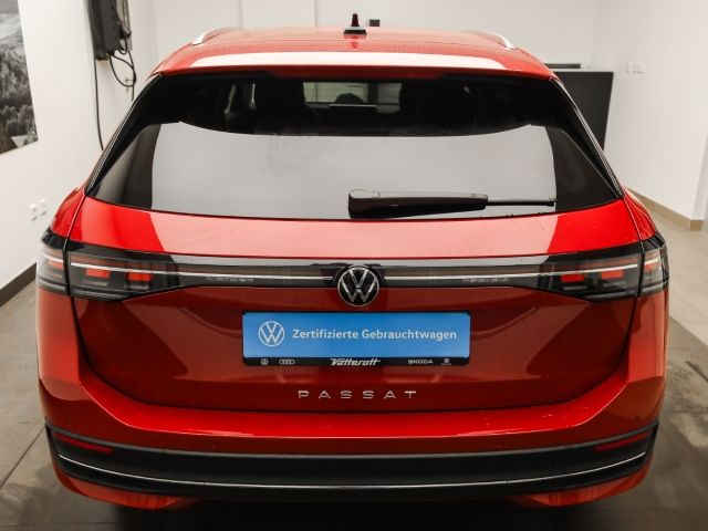 VW - Passat 2.0 TDI DSG Business Navi IQ.Light_4