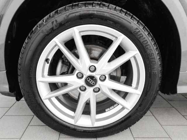 Audi - Q2 40 TFSI quattro S line Leder Navi AHK ACC Kamera_3
