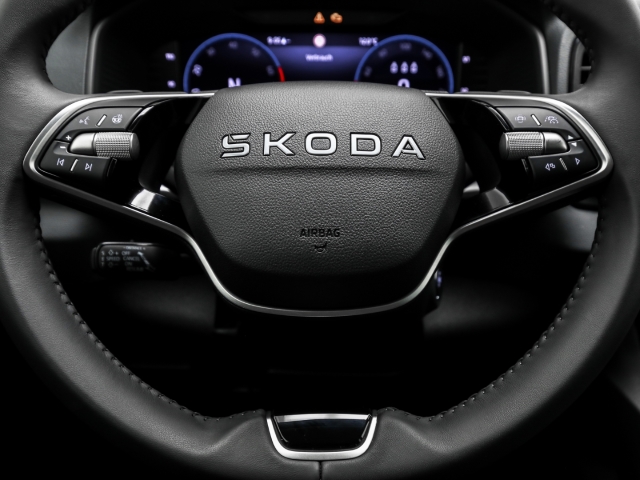 Skoda - Karoq Tour 1.5 TSI AHK Navi Kamera ACC_9