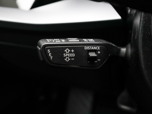 Audi - A3 Sportback 35 TDI S line Navi ACC CarPlay_11