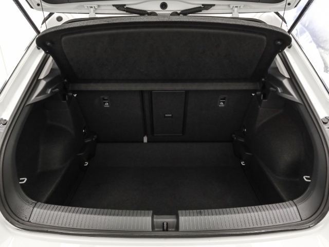 VW - T-Roc 1.5 TSI LIFE Navi LED Kamera_13