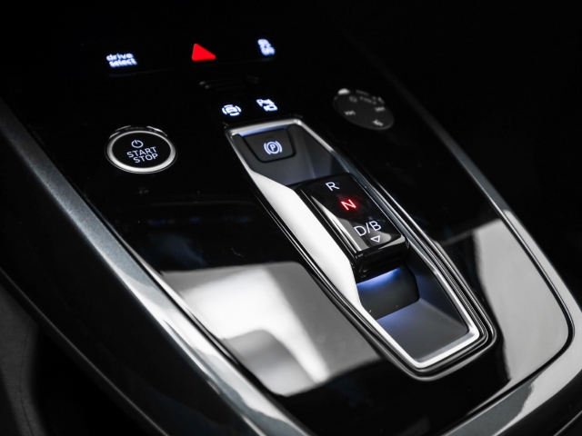 Audi - Q4 Sportback 55 quattro SONOS Pano AHK_17