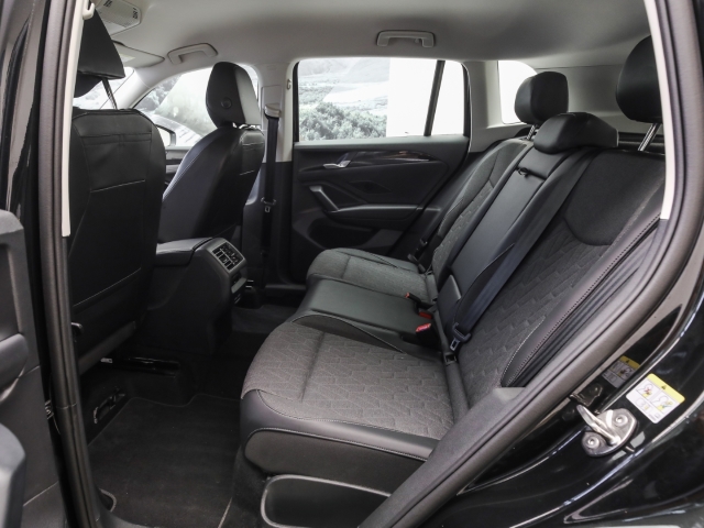 VW - Tiguan 1.5 TSI eHybrid Life AHK Navi_12