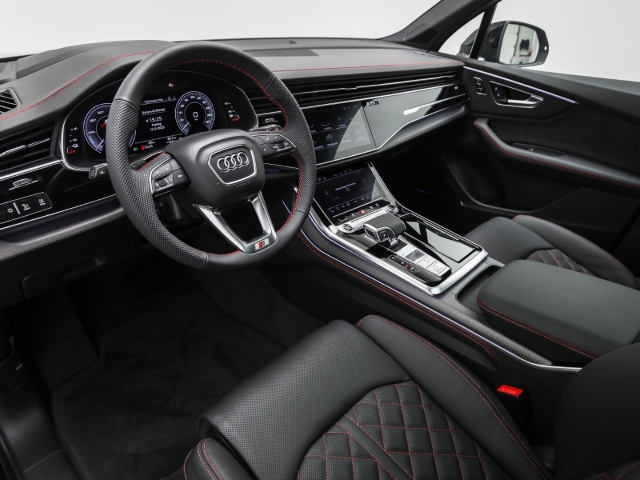 Audi - Q7 60 TFSIe S line business AHK Pano Laser B&O_10