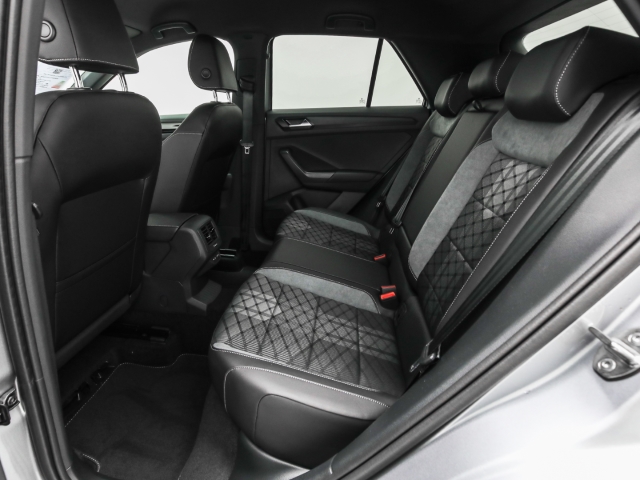 VW - T-Roc R-Line 1.5 TSI DSG Ganzjahresreifen_14