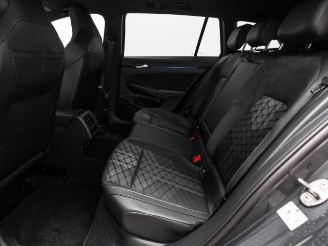 VW - Golf Variant R-Line 1.5 eTSI DSG AHK Navi Kamera_12