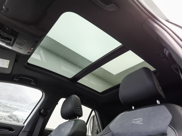 VW - T-Roc 1.5 TSI DSG R-Line Black Style Pano AHK_8