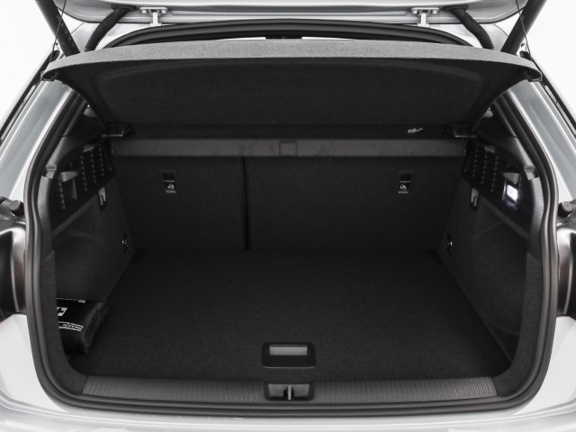 Audi - Q2 35 TFSI S line competition Matrix AHK_19