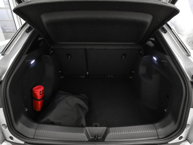 VW - ID.4 Pure Performance Navi Kamera AreaView_13