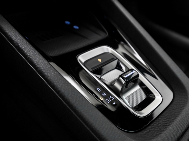 Skoda - Octavia Combi RS 2.0 TSI AHK Navi Pano Winter Canton_12