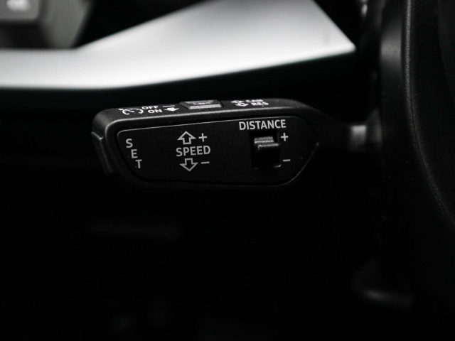 Audi - A3 Sportback advanced 35 TFSI Pano ACC LED_12