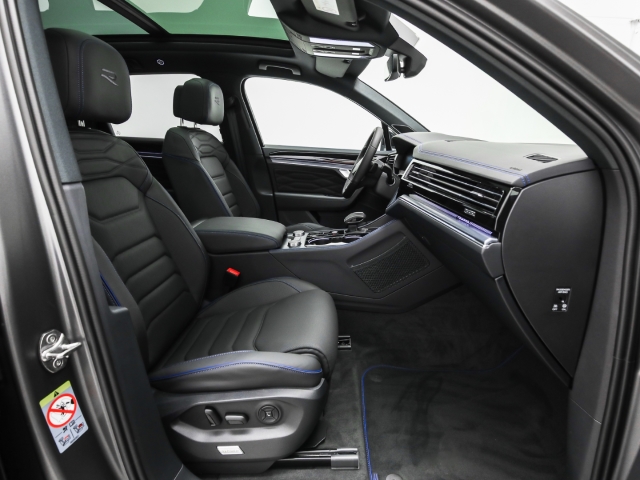 VW - Touareg R 3.0 V6 eHybrid 4M Navi Kamera HuD Dynaudio_14