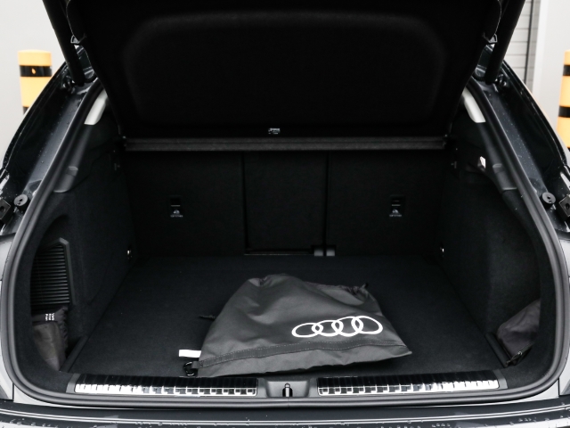 Audi - Q3 Sportback e-hybrid AHK LED TechPlus CarPlay_18