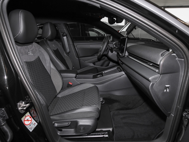 VW - T-Roc R-Line 1.5 eTSI DSG AHK Navi Kamera Matrix_12