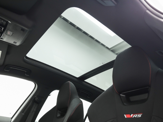 Skoda - Octavia Combi RS 2.0 TSI AHK Navi Pano Winter Canton_8