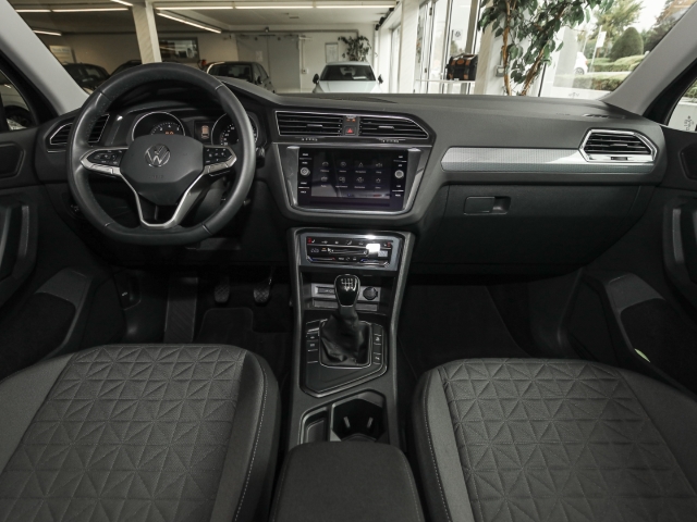 VW - Tiguan 1.5 TSI Life LED APP SHZ KAMERA_6