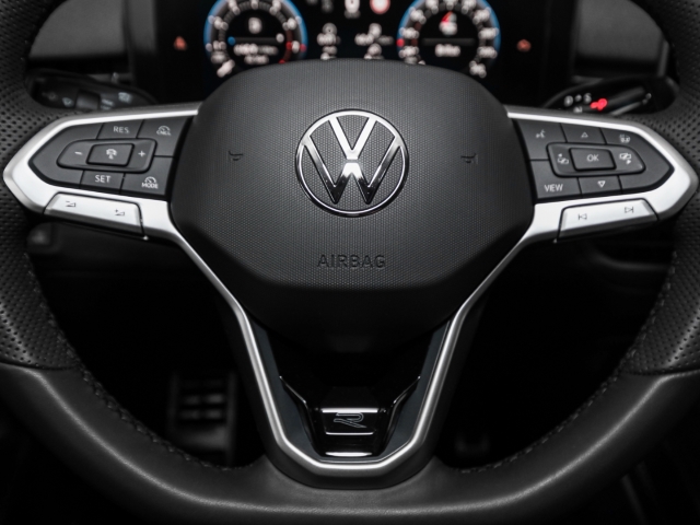 VW - T-Roc R-Line 1.5 eTSI DSG AHK Navi Kamera Matrix_8