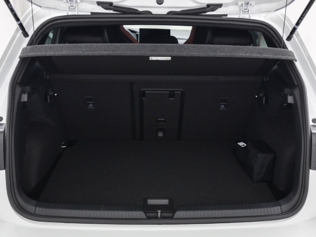 VW - Golf Clubsport 2.0 TSI DSG Navi Pano Akrapovic Winter_15 VW - Golf Clubsport 2.0 TSI DSG Navi Pano Akrapovic Winter_15