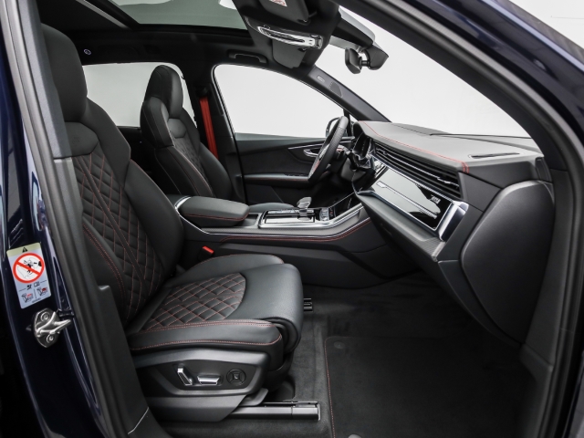 Audi - Q7 60 TFSIe S line business AHK Pano Laser B&O_18