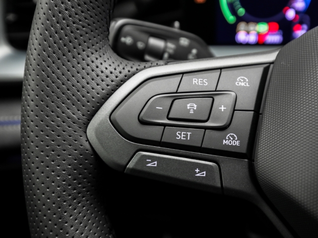 VW - Tayron R-Line 1.5 eHybrid DSG AHK Navi Kamera IQ.Light_9