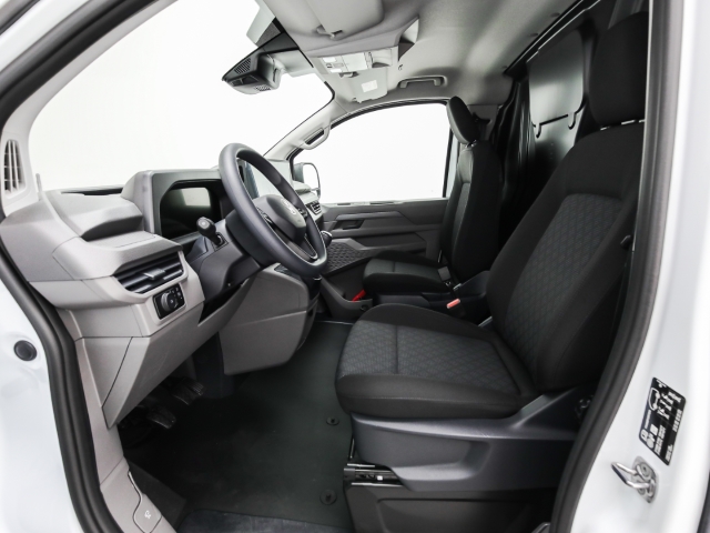 VW - T7 Transporter Kasten 2.0 TDI KR AHK Ganzjahresreifen_6