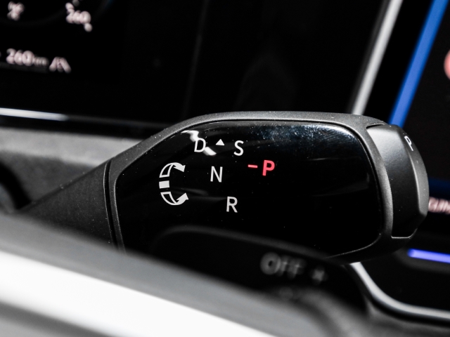 VW - Tiguan R-Line 1.5 eTSI DSG Navi Leder Anschlussgarantie_11