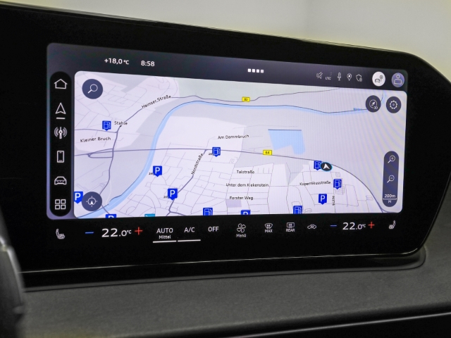 Audi - Q3 TFSI SUV quattro DigMatrix TechPro ACC_14