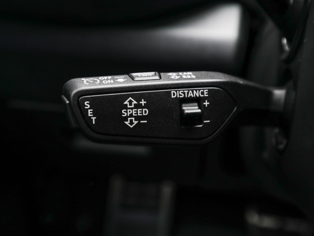 Audi - Q5 Sportback e-hybrid quattro AHK Pano HUD_11