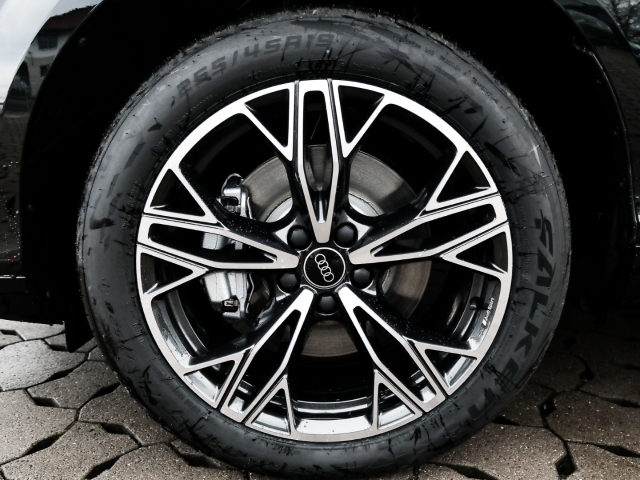 Audi - Q3 e-hybrid ACC LED ParkAssist Kamera_4