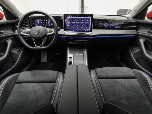 VW - Passat 2.0 TDI DSG Business Navi IQ.Light_7