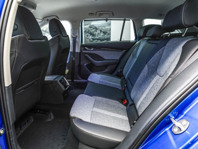 Skoda - Octavia Combi Balance 1.5 TSI AHK Navi Kamera Matrix_14