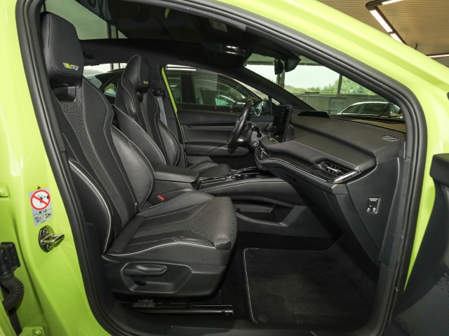 Skoda - Enyaq Coupe RS Suite AHK Wärmepumpe Pano_13