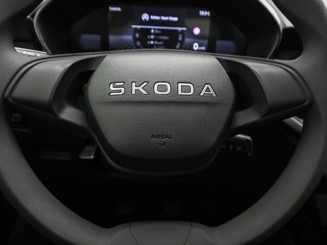 Skoda - Fabia Essence 1.0 MPI Sitzheizung Berganfahrassistent_9