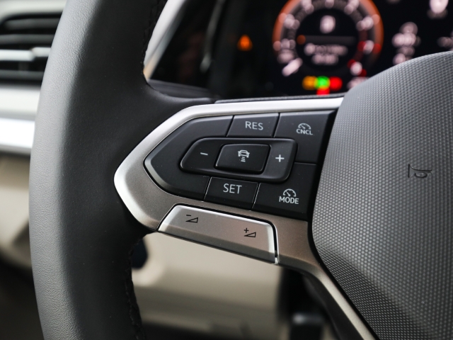 VW - T7 Multivan GOAL 2.0 TSI DSG AHK 7-Sitzer LÜ_11