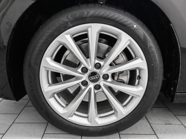 Audi - A5 Avant TFSI quattro AHK ACC Navi CarPlay_4