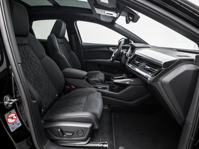 Audi - Q4 Sportback 55 quattro SONOS Pano AHK_19