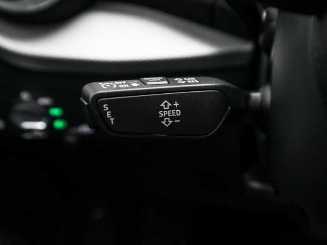 Audi - Q2 35 TFSI S tronic AHK GRA CarPlay_11