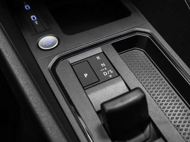 VW - Caddy Life ''Goal'' 1.5 TSI DSG AHK LED Winter_12