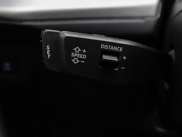 Audi - Q3 TFSI quattro S line AHK LED ACC Kamera_10