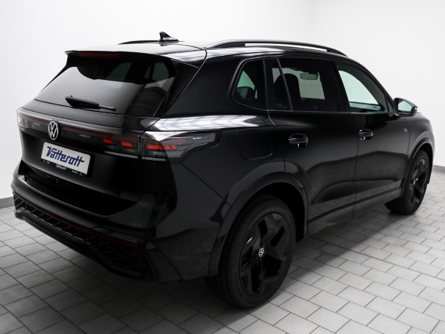 VW - Tiguan R-Line 2.0 TDI DSG AHK Navi IQ.Light Winter_5