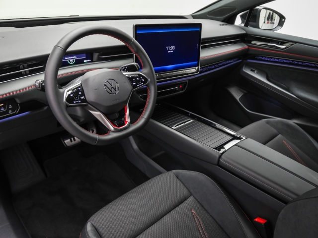 VW - ID.7 GTX Tourer 4MOTION 86 kWh AHK Navi_8