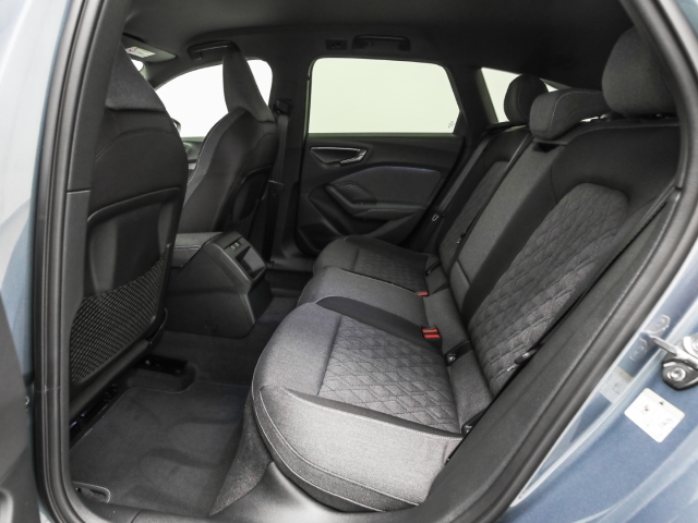 Audi - A5 Avant TDI quattro S line AHK ParkAssist Navi_17