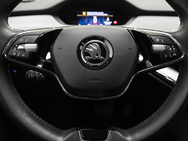 Skoda - Enyaq iV 50 Loft Navi Kamera LED_8