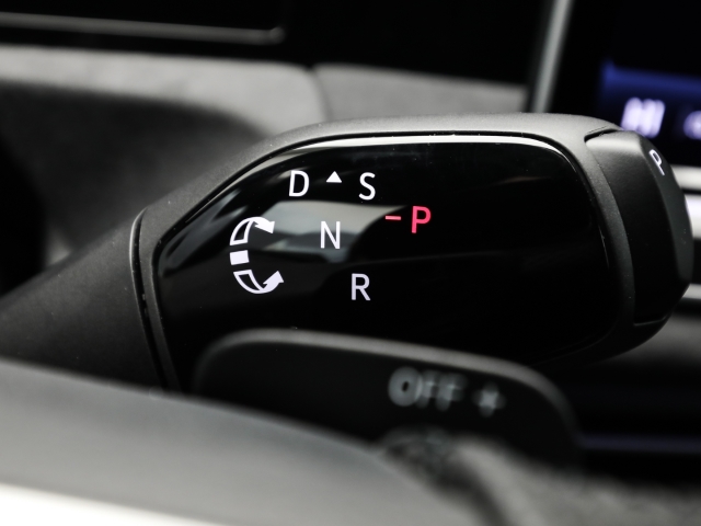 VW - Tiguan R-Line 2.0 TDI DSG Navi Leder Anschlussgarantie_12