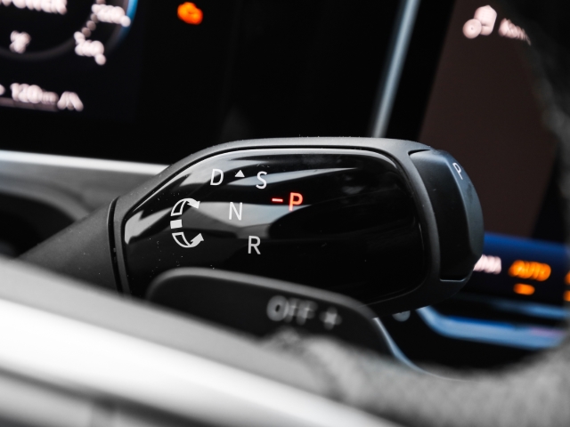 VW - Passat R-Line 2.0 TDI DSG AHK Navi HuD Anschlussgarantie_12