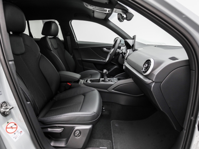 Audi - Q2 35 TFSI S line competition Matrix AHK_17