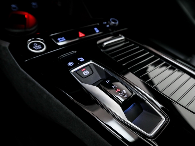 Audi - Q6 e-tron quattro S line HUD Leder Luftfed. Matrix_15